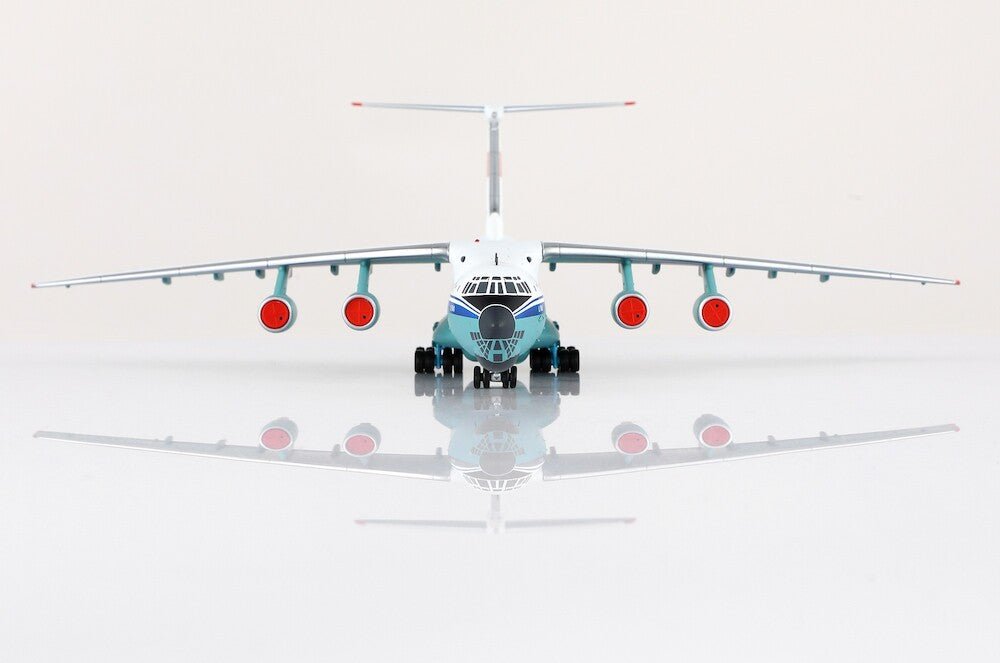 Pre - Order SQ Wings L2091 1:200 CHINA UNITED IL - 76 B - 4031