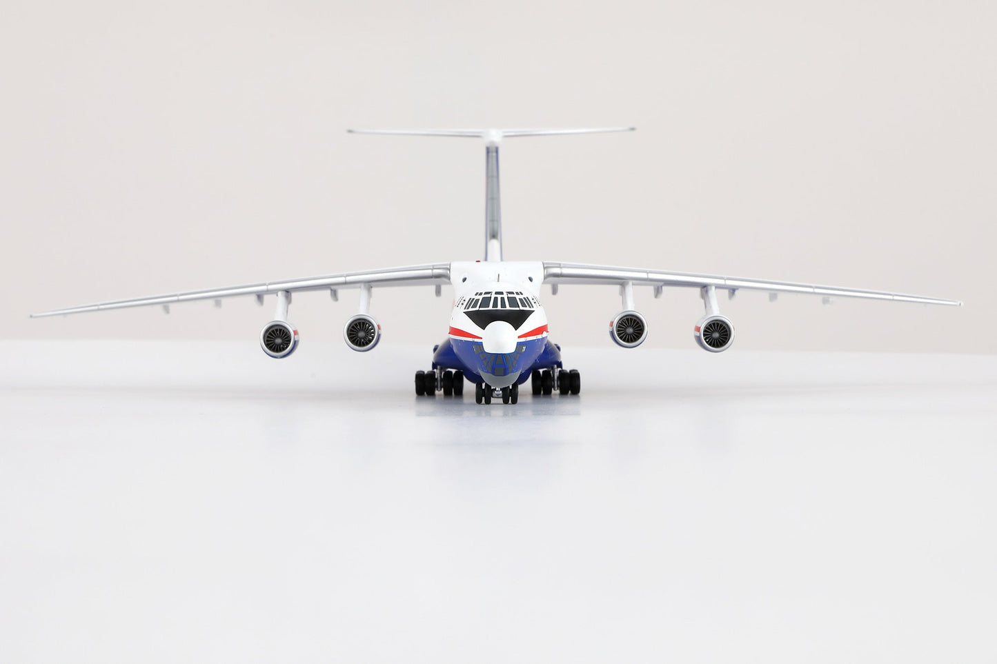 Pre-Order SQ Wings L2094 1:200 IL-76 IL-76 H-6670