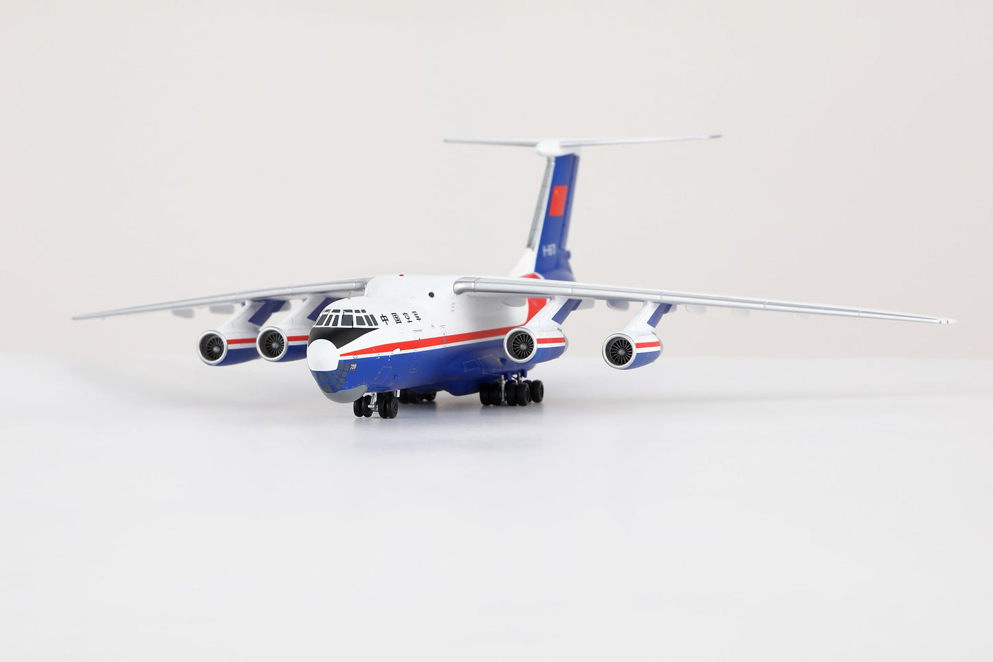 Pre-Order SQ Wings L2094 1:200 IL-76 IL-76 H-6670