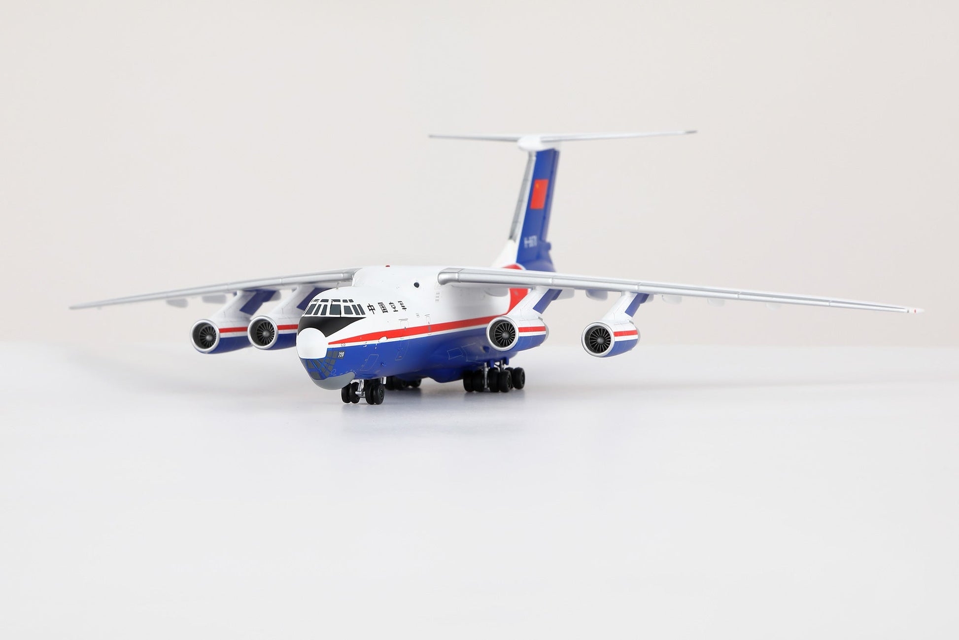 Pre-Order SQ Wings L2094 1:200 IL-76 IL-76 H-6670