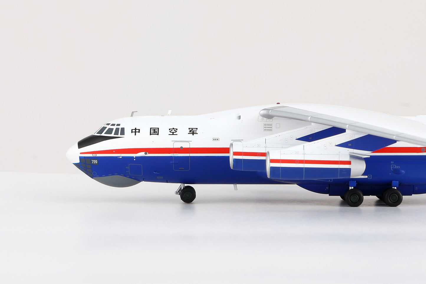 Pre-Order SQ Wings L2094 1:200 IL-76 IL-76 H-6670