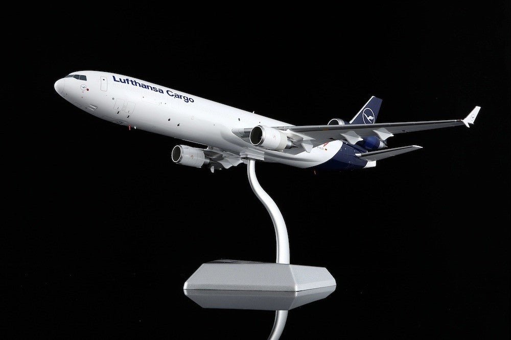 Pre - Order SQ Wings L2104 1:200 Lufthansa Cargo McDonnell Douglas MD - 11 D - ALCC "Thank you MD - 11, Farewell"