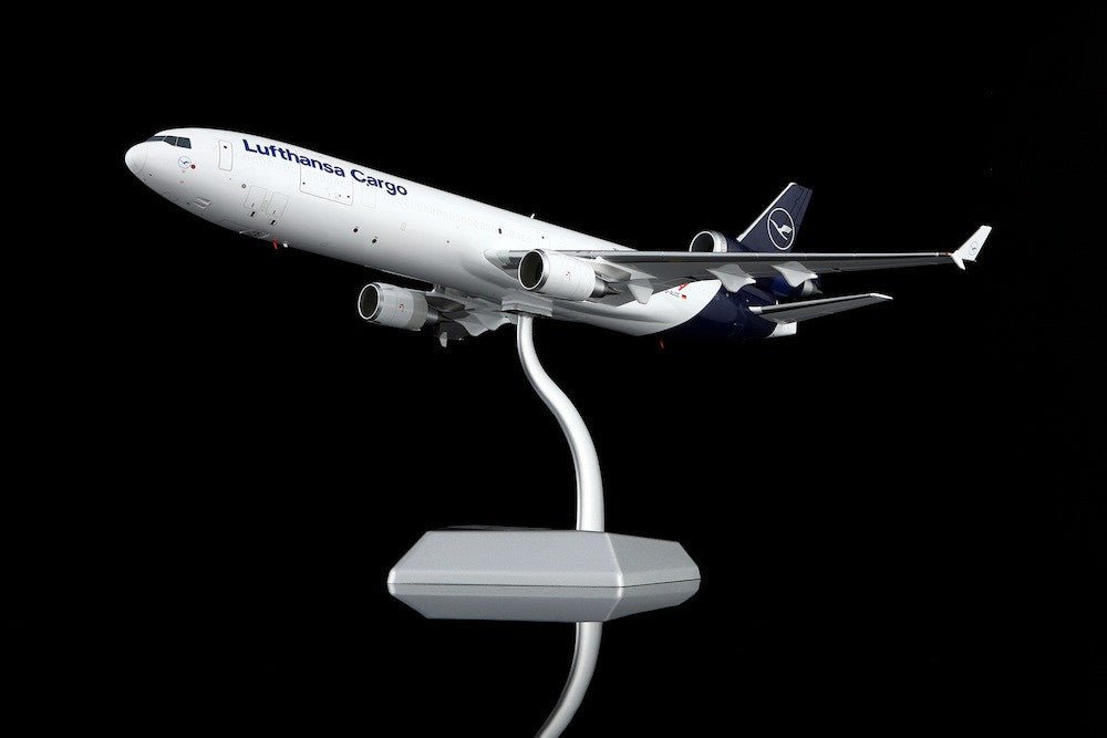 Pre - Order SQ Wings L2104C 1:200 Lufthansa Cargo McDonnell Douglas MD - 11 D - ALCC "Thank you MD - 11, Farewell" "Interactive Series"