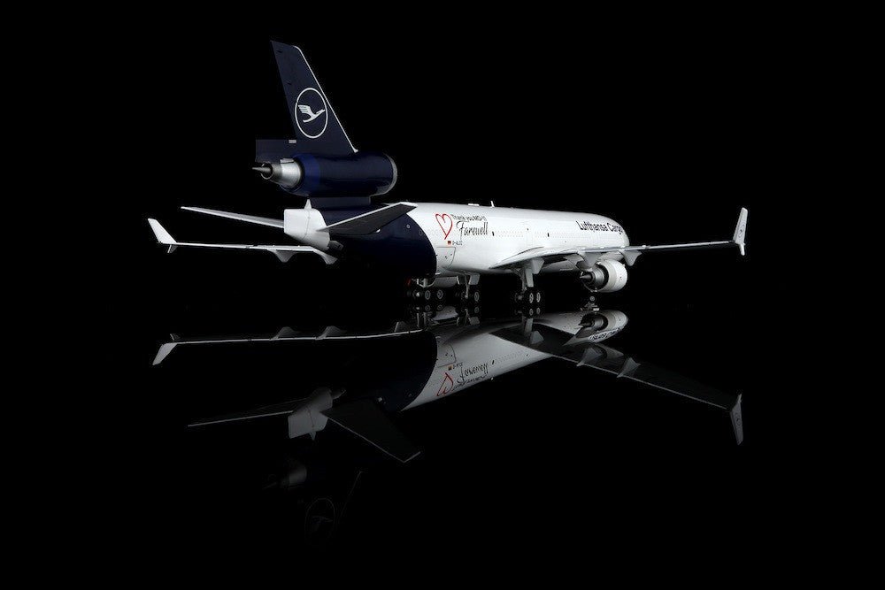 Pre - Order SQ Wings L2104C 1:200 Lufthansa Cargo McDonnell Douglas MD - 11 D - ALCC "Thank you MD - 11, Farewell" "Interactive Series"