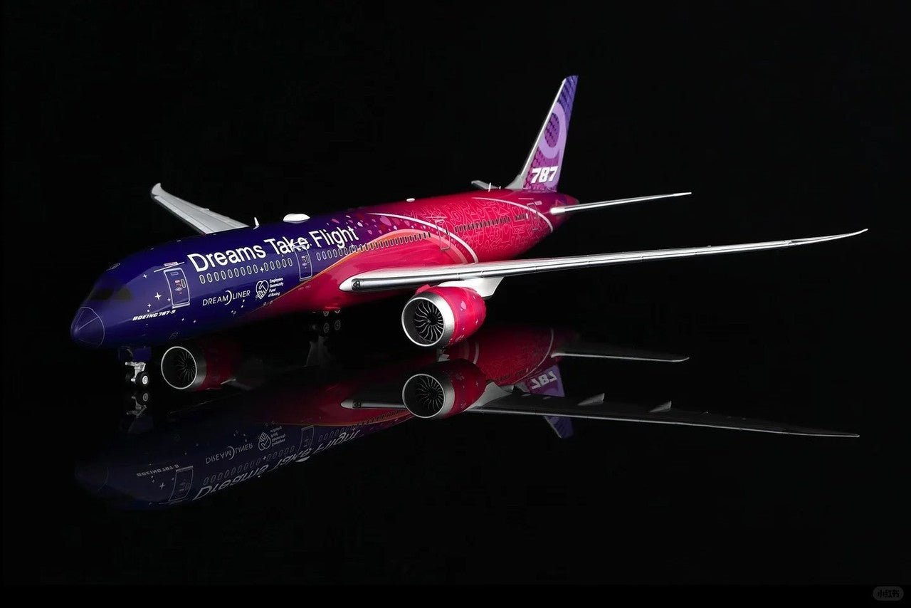 Pre - Order SQ Wings L2128 1:200 Boeing Company Boeing 787 - 9 N1015B "Dreams Take Flight"