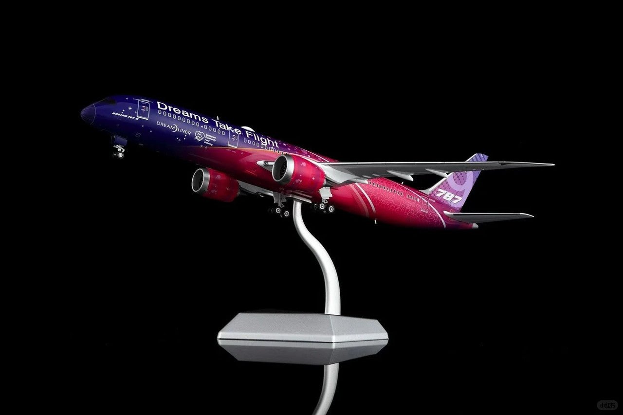 Pre - Order SQ Wings L2128 1:200 Boeing Company Boeing 787 - 9 N1015B "Dreams Take Flight"