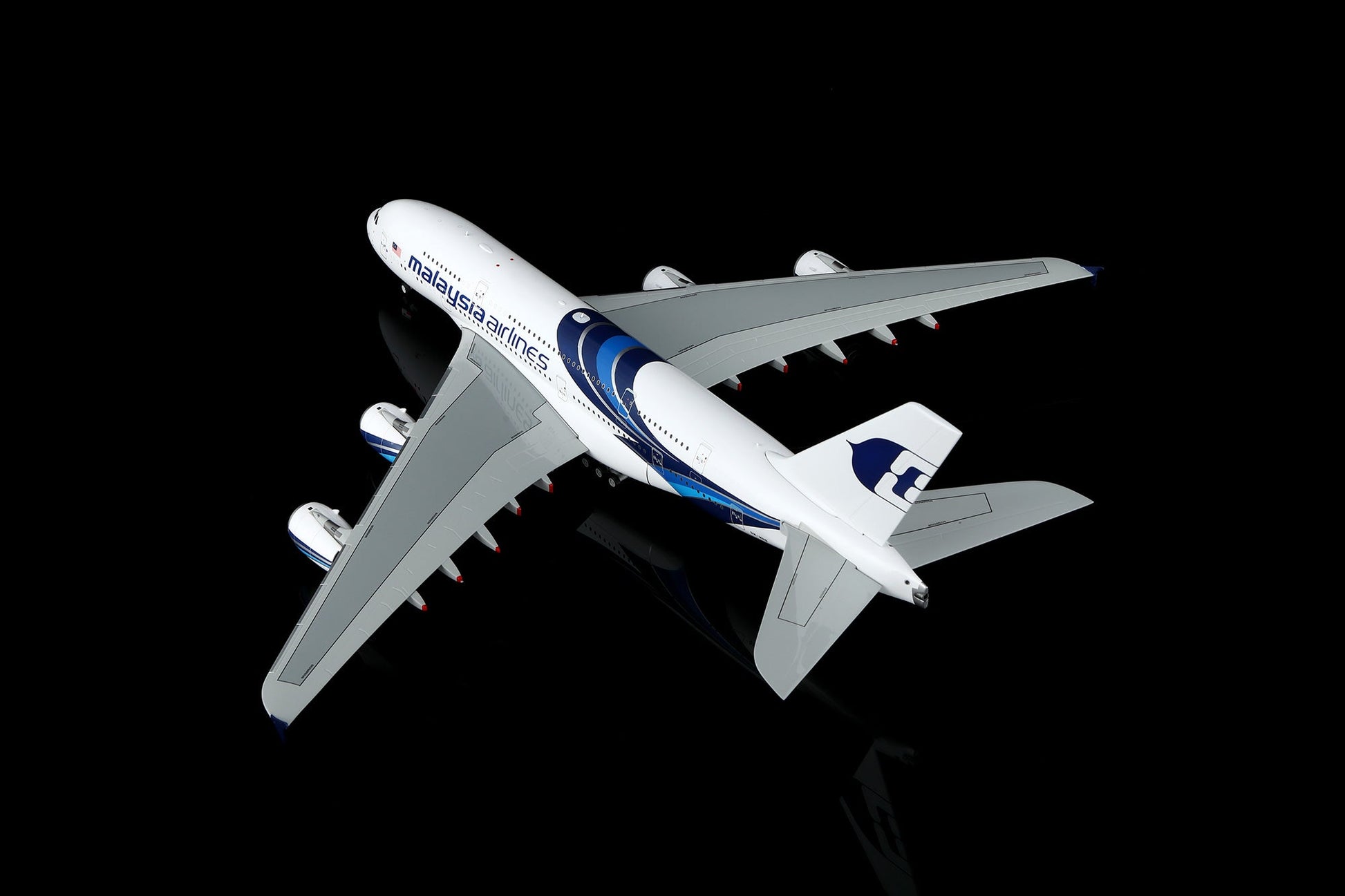 Pre-Order SQ Wings L2151 1:200 Malaysia Airlines A380 9M-MNB