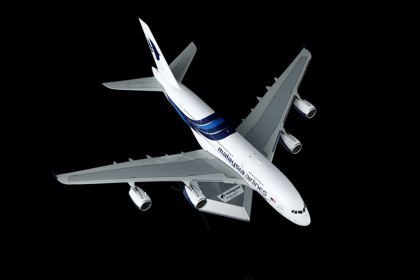 Pre-Order SQ Wings L2152 1:200 Malaysia Airlines A380 9M-MNF