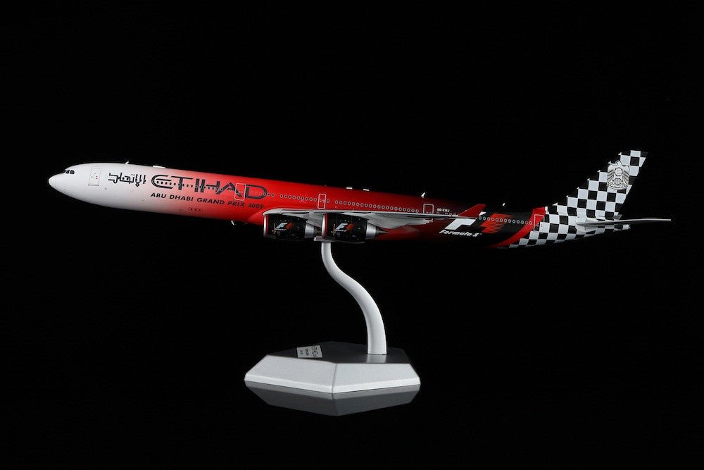 Pre - Order SQ Wings L2165 1:200 Etihad Airways Airbus A340 - 600 A6 - EHJ "ABU DHABI GRAND PRIX 2009"