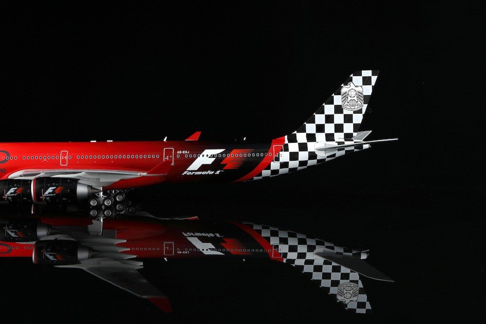 Pre - Order SQ Wings L2166 1:200 Etihad Airways Airbus A340 - 600 A6 - EHJ "ABU DHABI GRAND PRIX 2010"