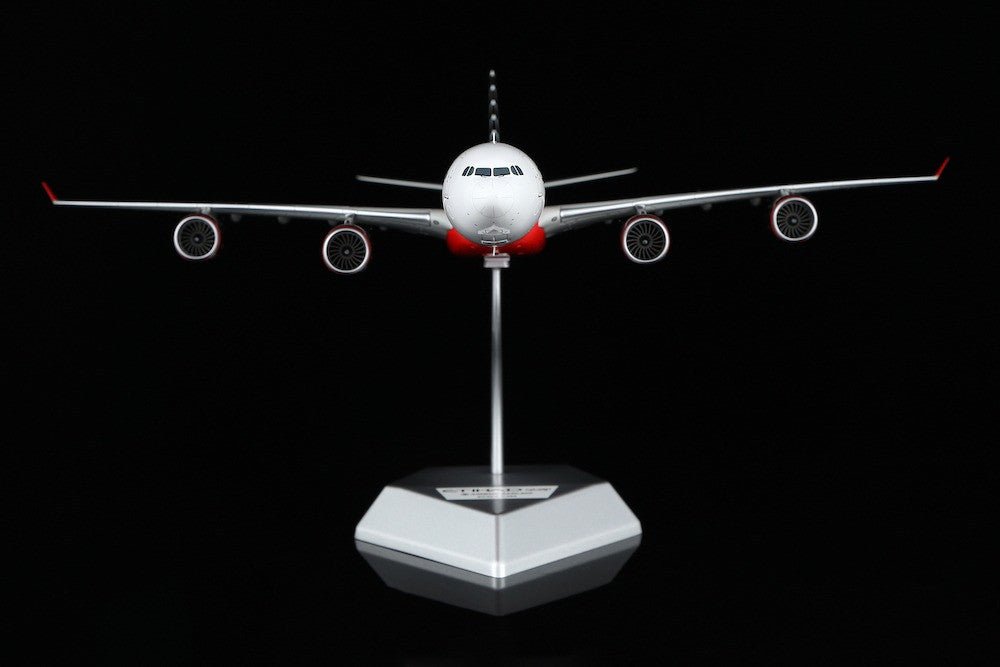 Pre - Order SQ Wings L2166 1:200 Etihad Airways Airbus A340 - 600 A6 - EHJ "ABU DHABI GRAND PRIX 2010"