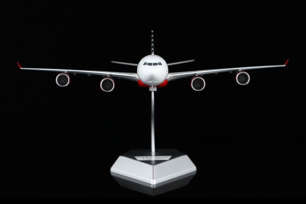 Pre - Order SQ Wings L2167 1:200 Etihad Airways Airbus A340 - 600 A6 - EHJ "ABU DHABI GRAND PRIX 2011"