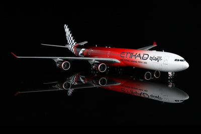 Pre - Order SQ Wings L2169 1:200 Etihad Airways Airbus A340 - 600 A6 - EHJ "ABU DHABI GRAND PRIX 2013"