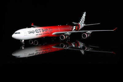 Pre - Order SQ Wings L2169 1:200 Etihad Airways Airbus A340 - 600 A6 - EHJ "ABU DHABI GRAND PRIX 2013"