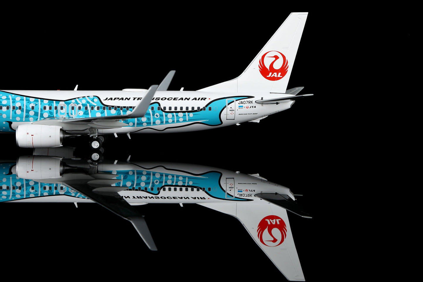Pre-Order SQ Wings L2347 1:200 Japan Transocean Air B737-800 JA07RK Yui Jinbei