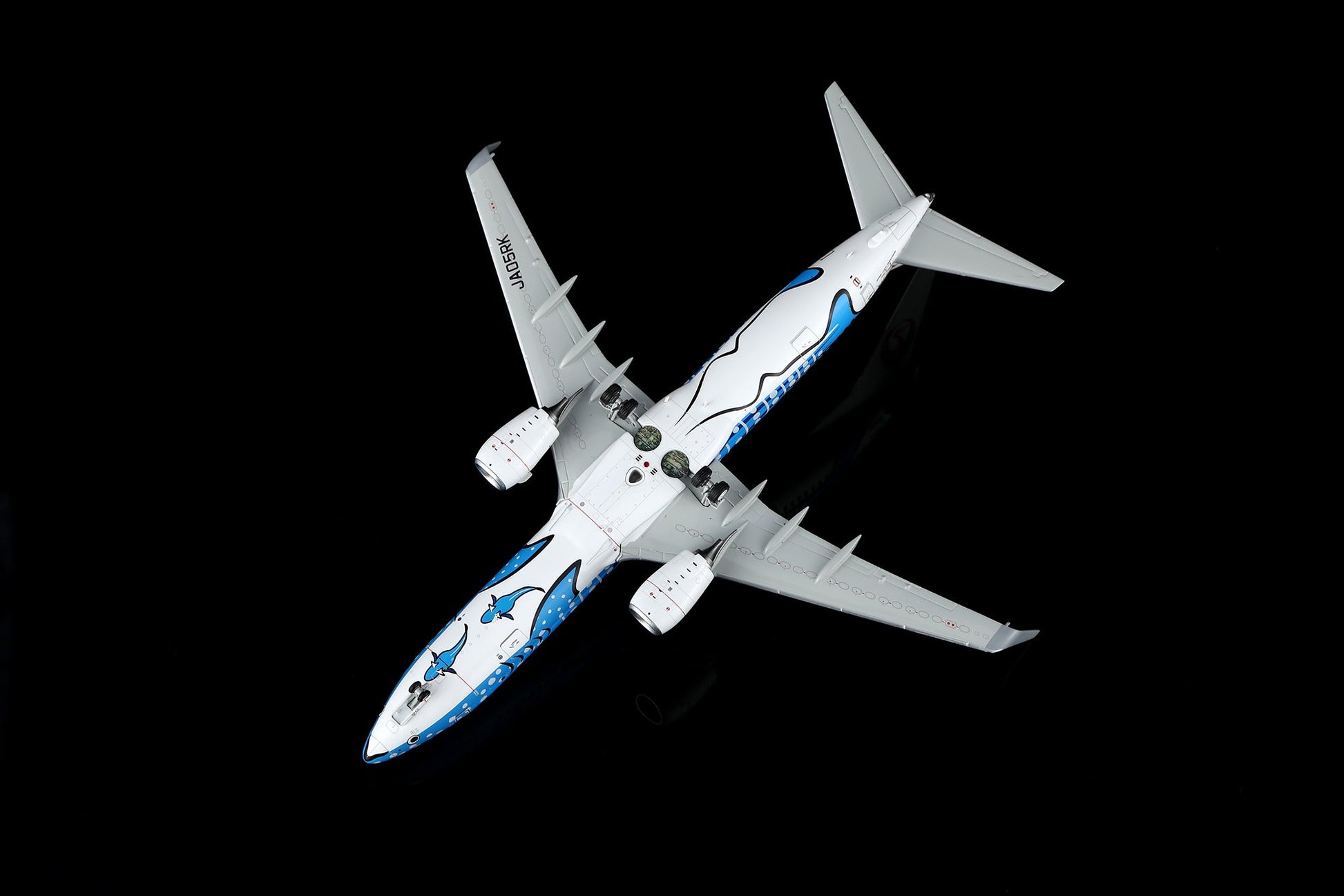 Pre-Order SQ Wings L2348 1:200 Japan Transocean Air B737-800 JA05RK Jinbei Jet