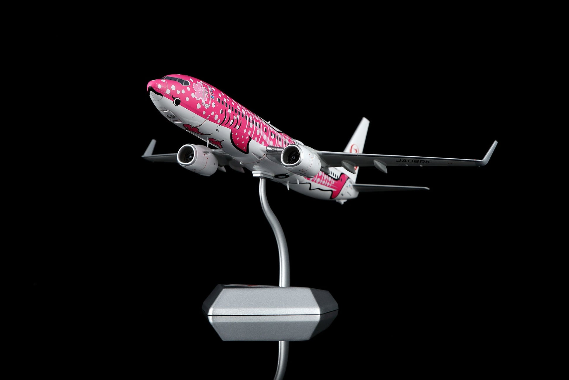 Pre-Order SQ Wings L2349 1:200 Japan Transocean Air B737-800 JA06RK Sakura Jimbei
