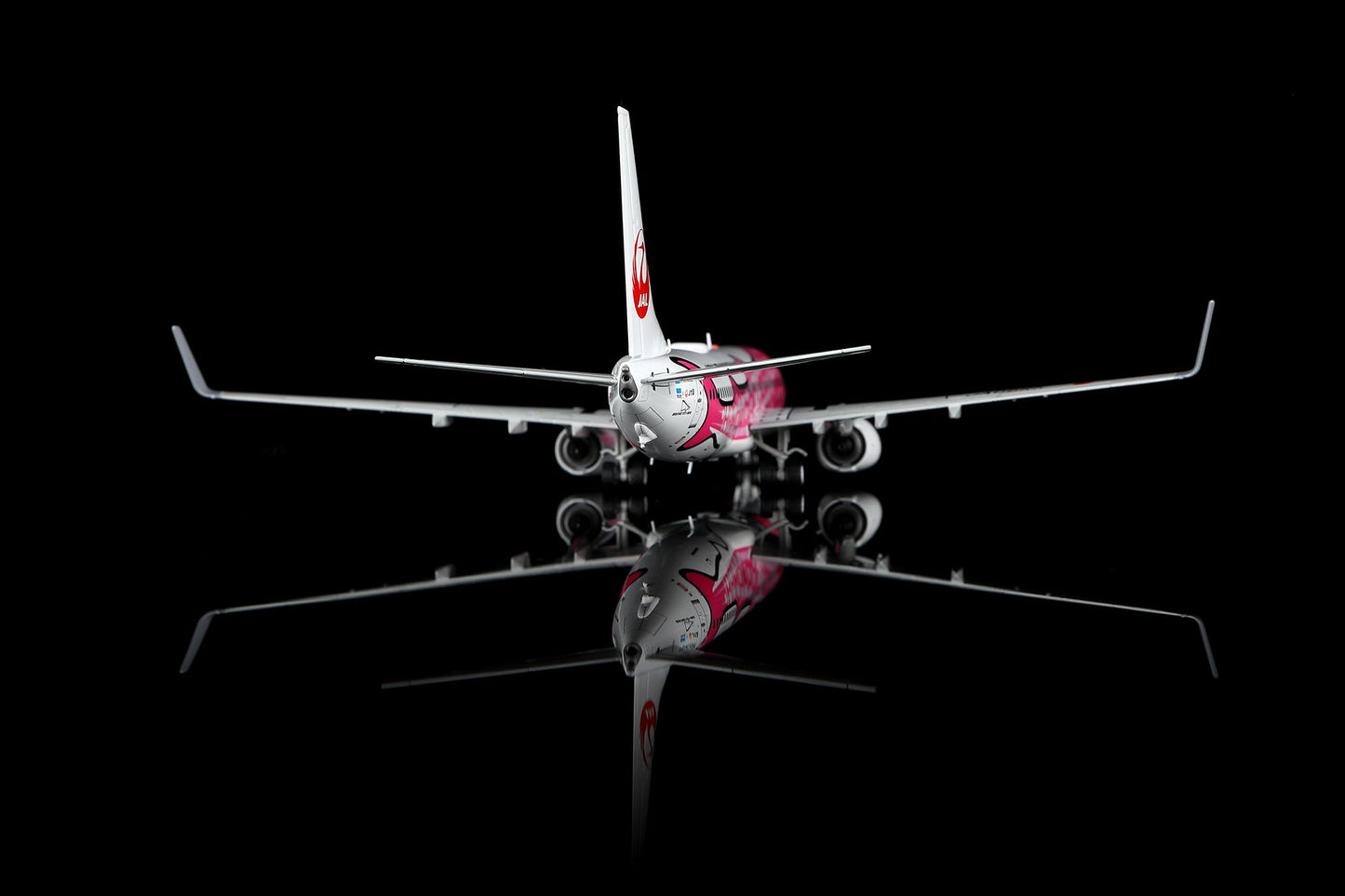 Pre-Order SQ Wings L2349 1:200 Japan Transocean Air B737-800 JA06RK Sakura Jimbei