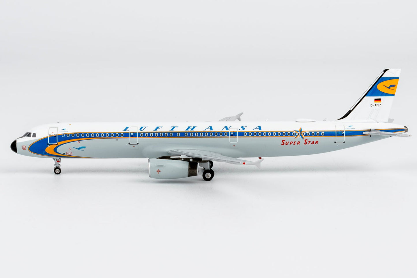 Pre-Order [ULTIMATE] NG Models 13159 1:400 Lufthansa A321-200 D-AISZ Super Star heritage livery; Luxurious packaging