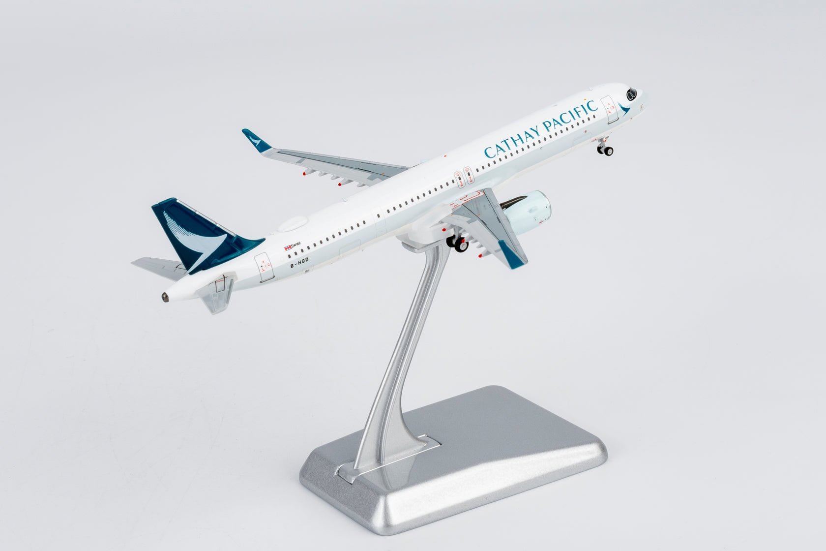 Pre-Order [ULTIMATE] NG Models 13161 1:400 Cathay Pacific Airways A321neo B-HQD Large titles; Luxurious packaging