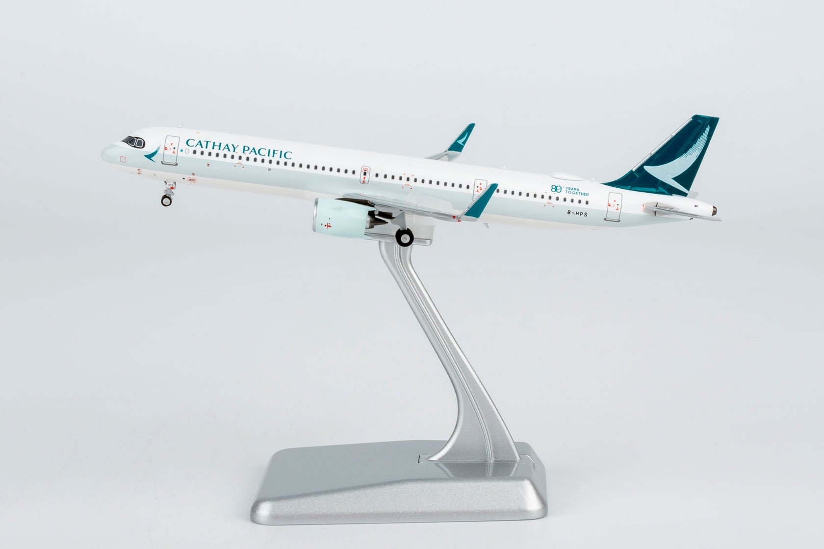 Pre-Order [ULTIMATE] NG Models 13164 1:400 Cathay Pacific Airways A321neo B-HPS "80 Years Together" sticker; Luxurious packaging