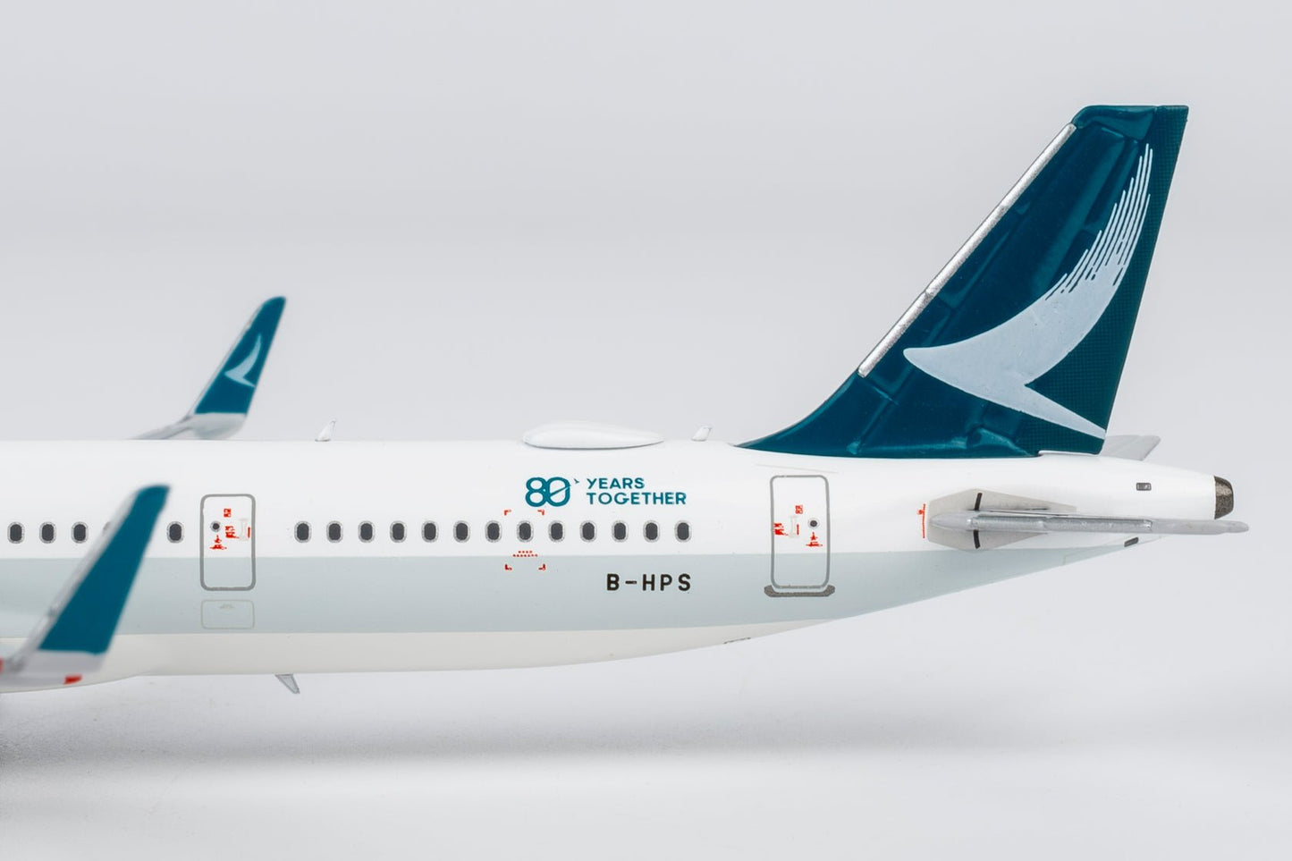 Pre-Order [ULTIMATE] NG Models 13164 1:400 Cathay Pacific Airways A321neo B-HPS "80 Years Together" sticker; Luxurious packaging