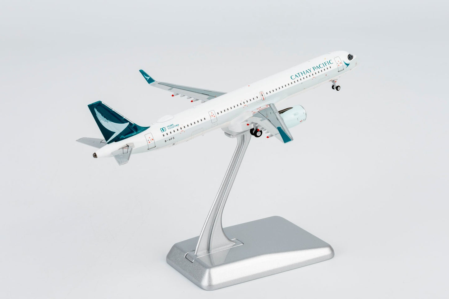 Pre-Order [ULTIMATE] NG Models 13164 1:400 Cathay Pacific Airways A321neo B-HPS "80 Years Together" sticker; Luxurious packaging