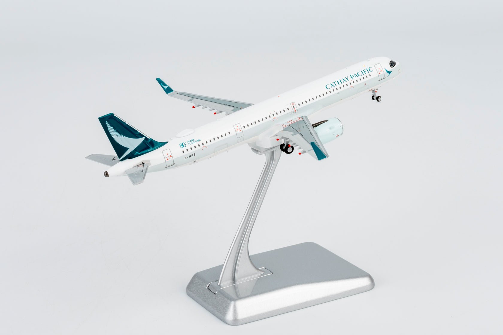Pre-Order [ULTIMATE] NG Models 13164 1:400 Cathay Pacific Airways A321neo B-HPS "80 Years Together" sticker; Luxurious packaging