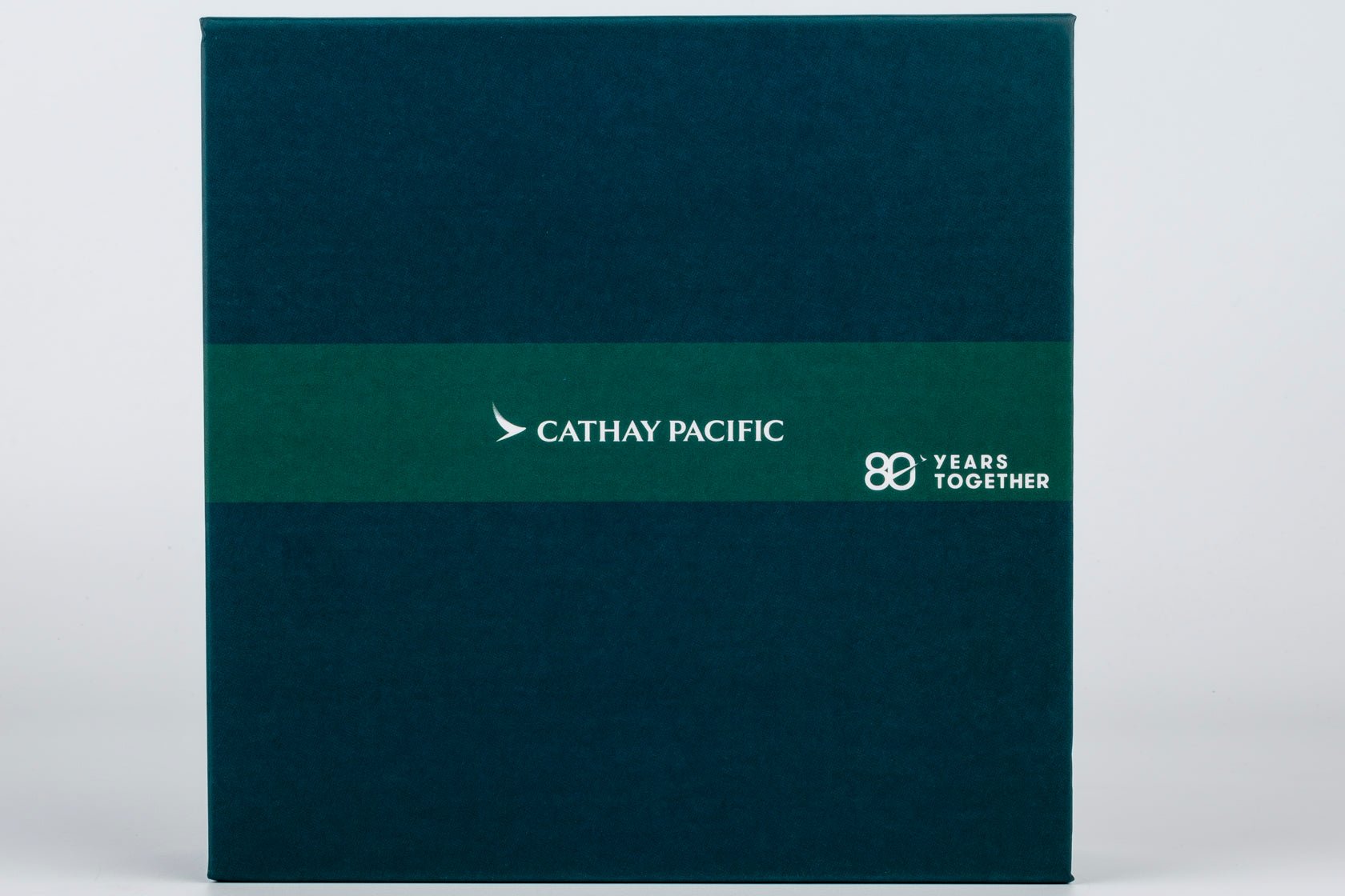 Pre-Order [ULTIMATE] NG Models 13164 1:400 Cathay Pacific Airways A321neo B-HPS "80 Years Together" sticker; Luxurious packaging