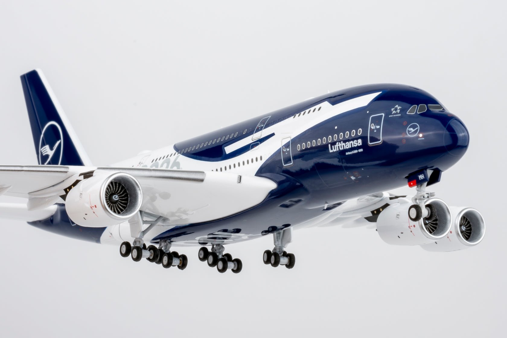 Pre-Order [ULTIMATE] NG Models 38001 1:400 Lufthansa A380-800 D-AIMH 100th Anniversary livery; Luxurious packaging