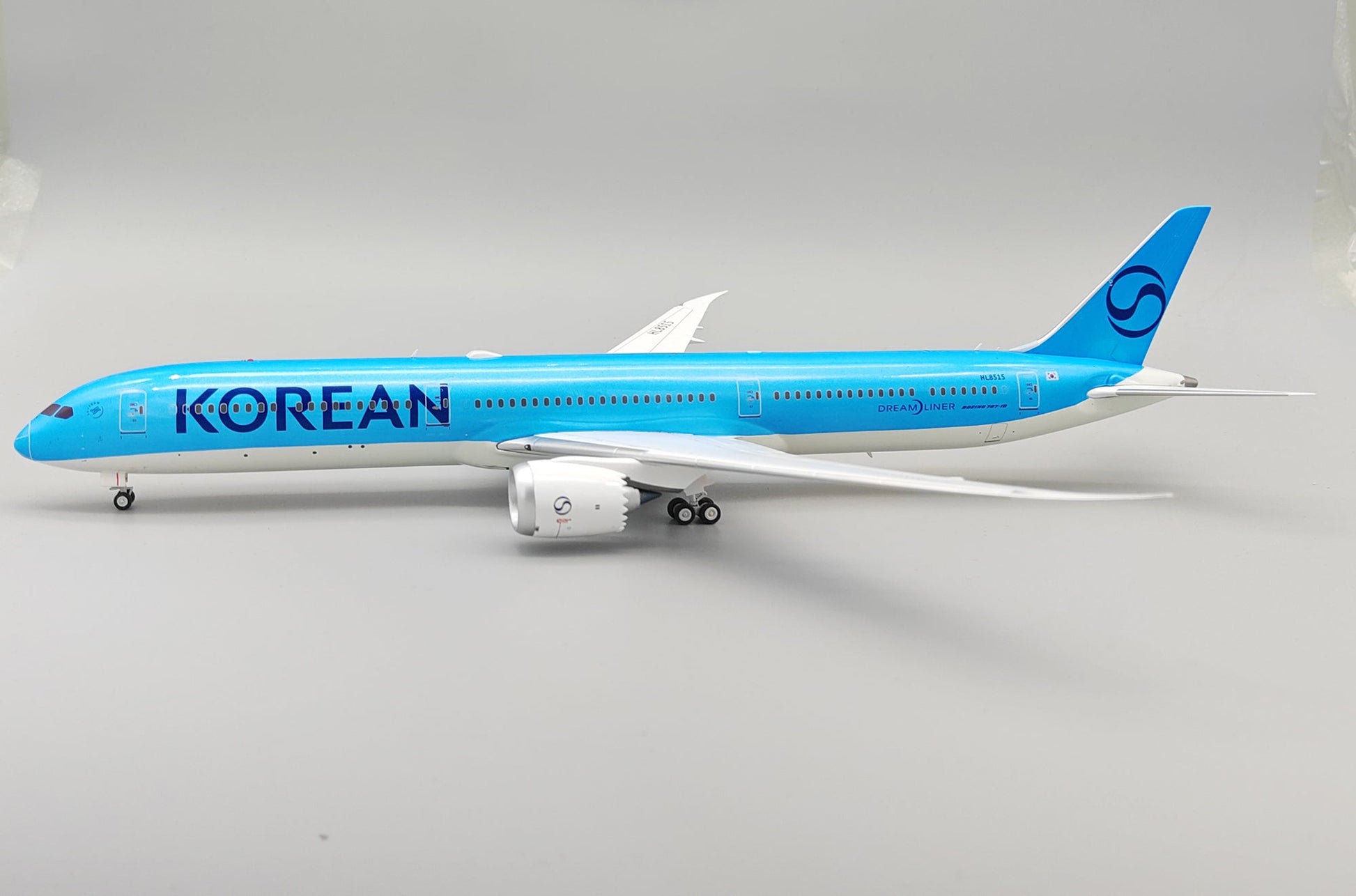 Pre - Order White Box Models WB - 787 - 10 - 005 1:200 Boeing 787 - 10 Dreamliner - Korean Air HL8515