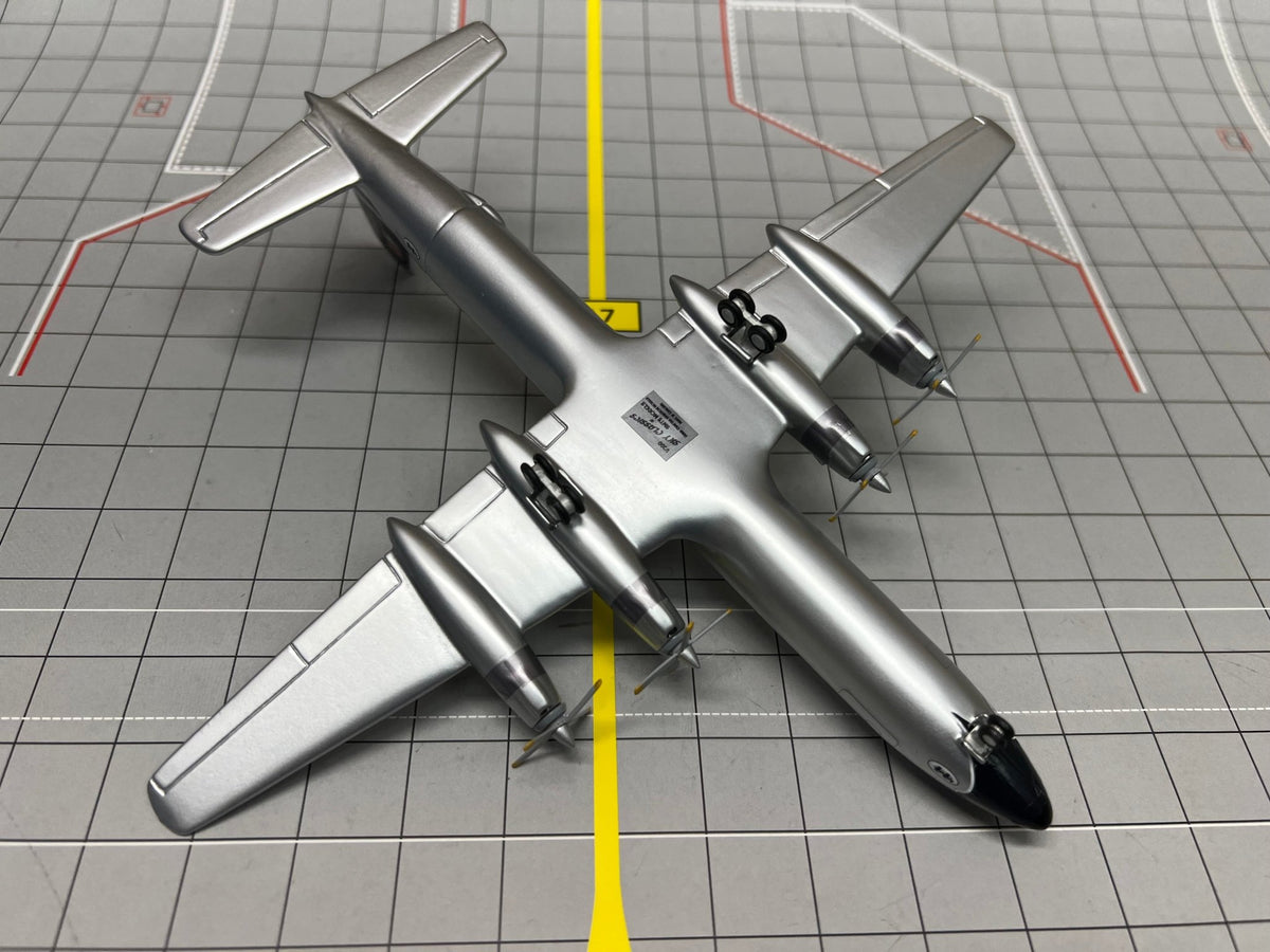 Sky Classics 1:200 Canadair CL - 44D BOAC