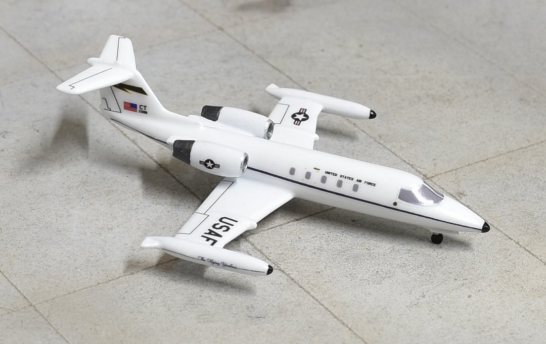 Sky Classics 1:200 SCLRJ003 Learjet C - 21A 84 - 0096 103rd Airlift Wing “The Flying Yankees”