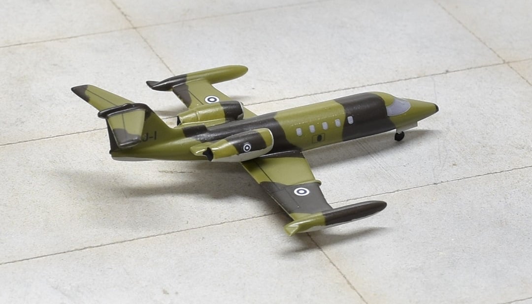 Sky Classics 1:200 SCLRJ008 Learjet 35 Finnish Air Force