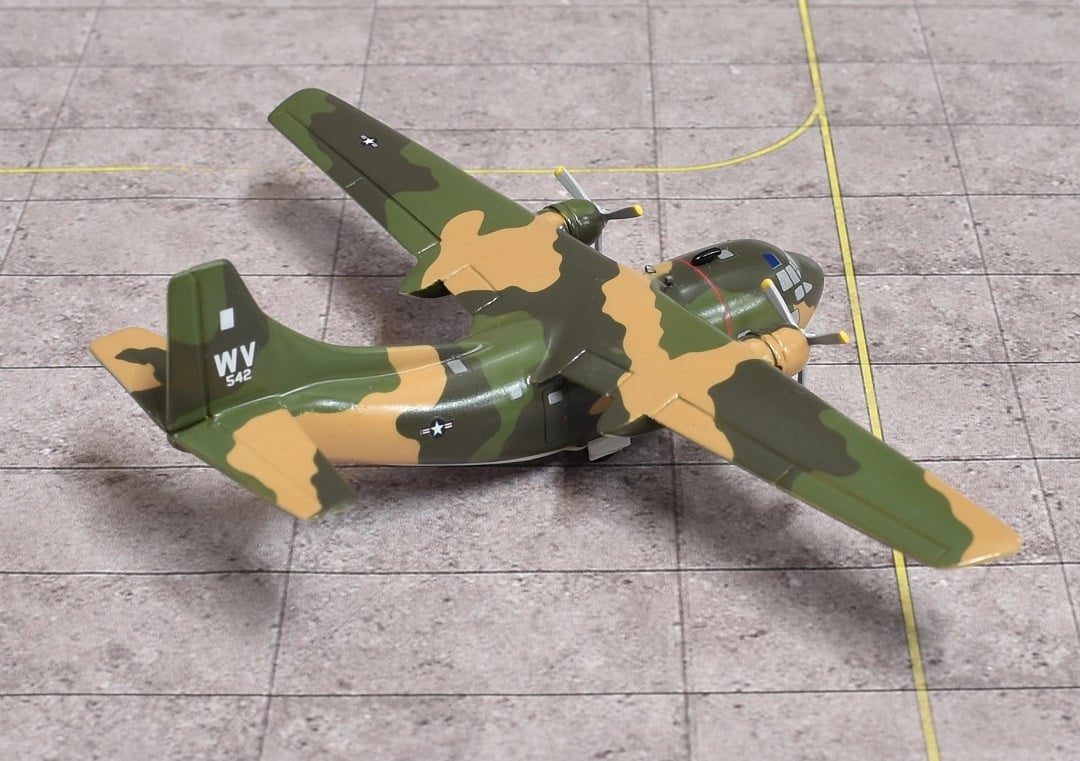 Sky Classics SCC12302 1:200 C-123K Provider 55-4542 USAF 834th Air Division, Tan Son Nhut AB Lt. Col. Joe Jackson