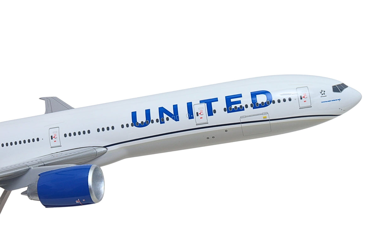 SkyMarks Elite SKG41410 1:100 United Airlines 777-300ER N2749U
