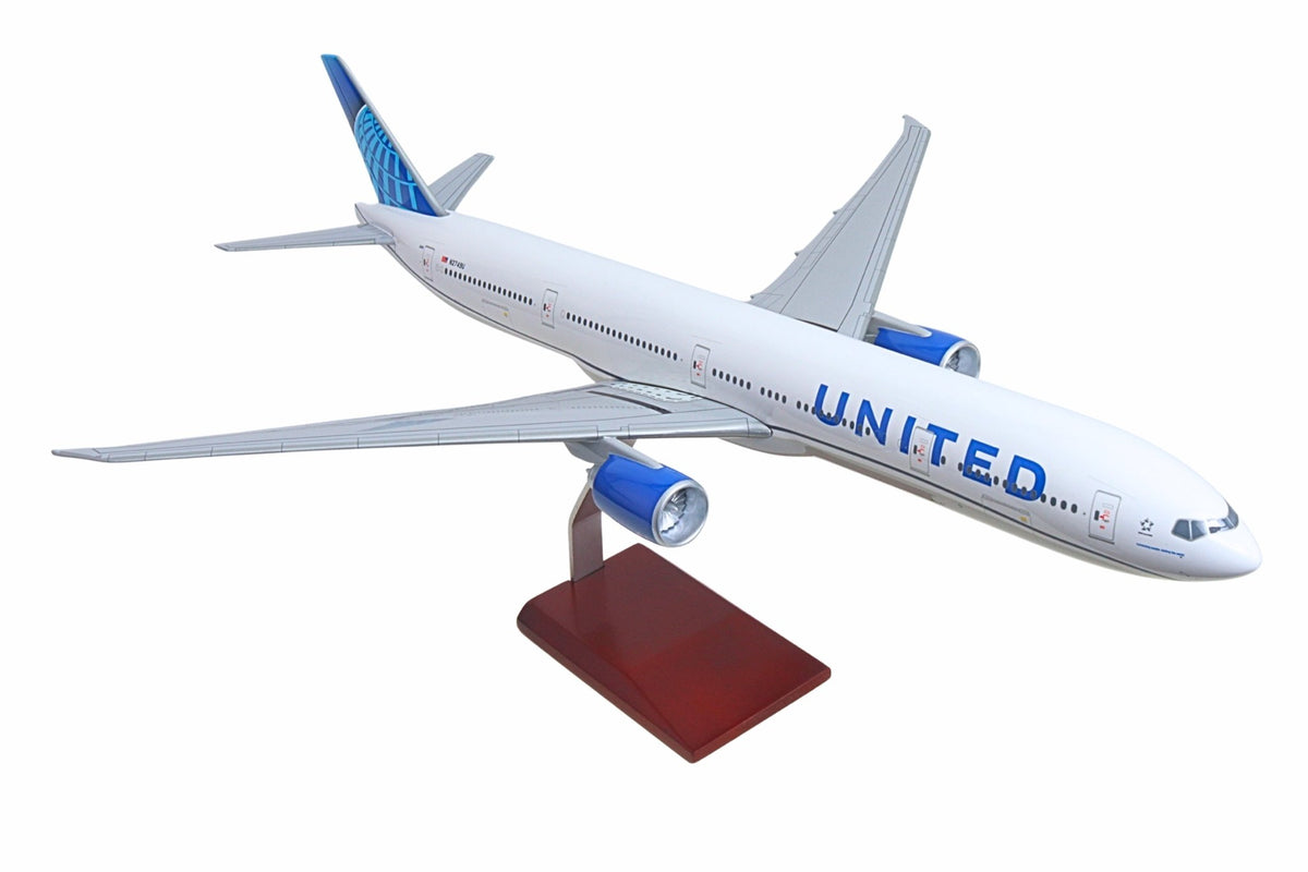 SkyMarks Elite SKG41410 1:100 United Airlines 777-300ER N2749U