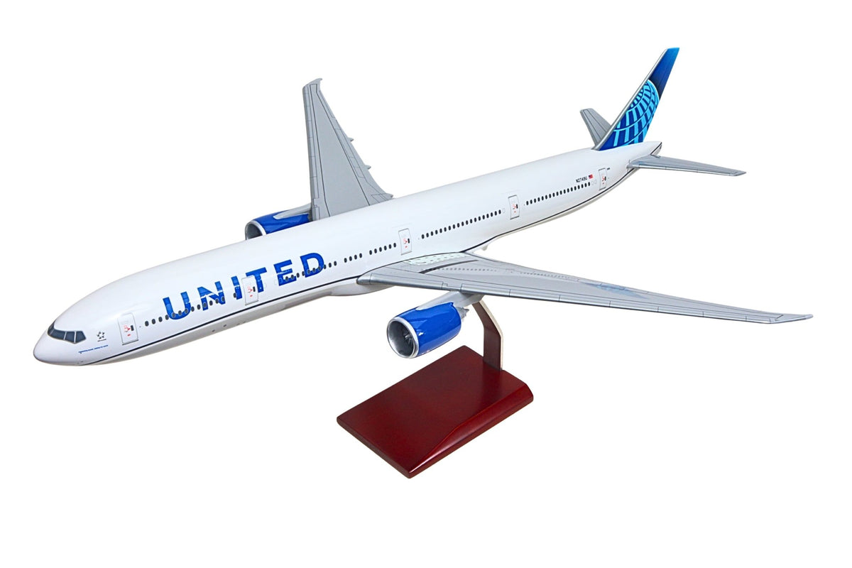 SkyMarks Elite SKG41410 1:100 United Airlines 777-300ER N2749U