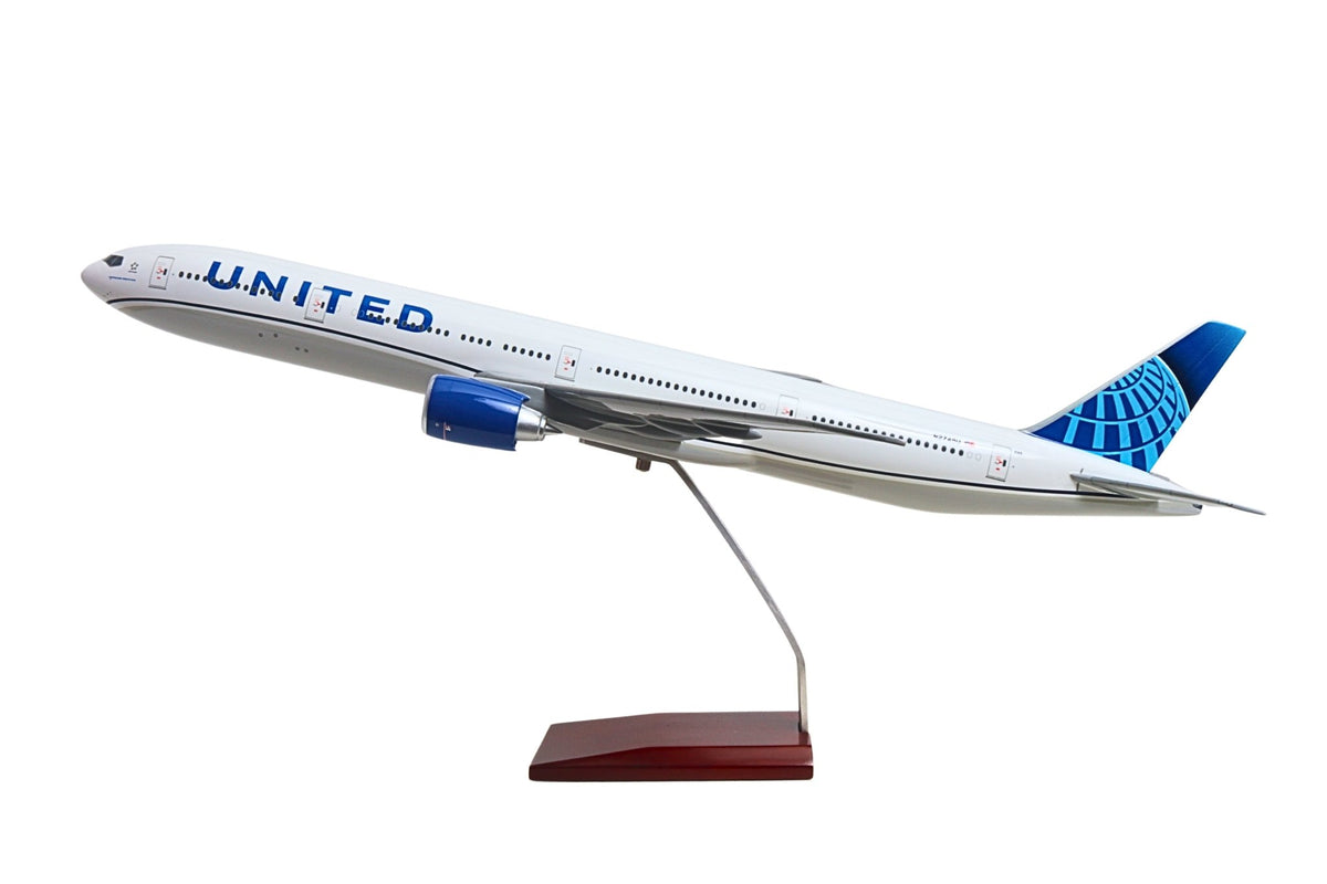 SkyMarks Elite SKG41410 1:100 United Airlines 777-300ER N2749U