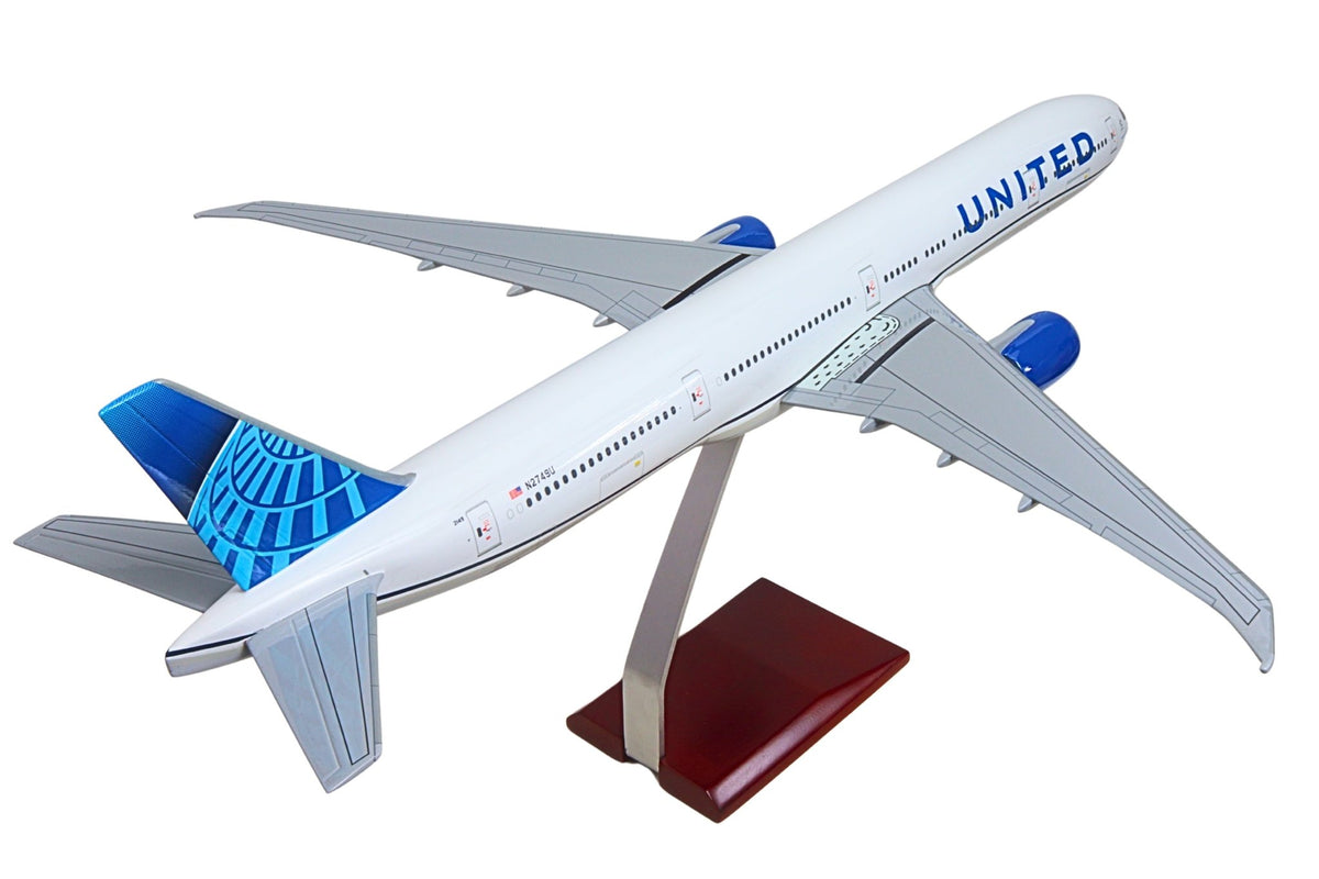 SkyMarks Elite SKG41410 1:100 United Airlines 777-300ER N2749U