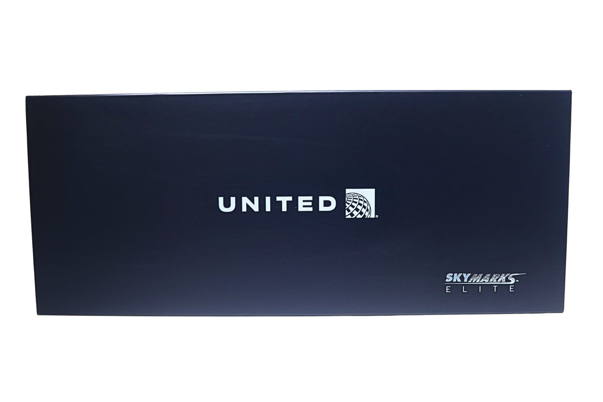 SkyMarks Elite SKG41410 1:100 United Airlines 777-300ER N2749U