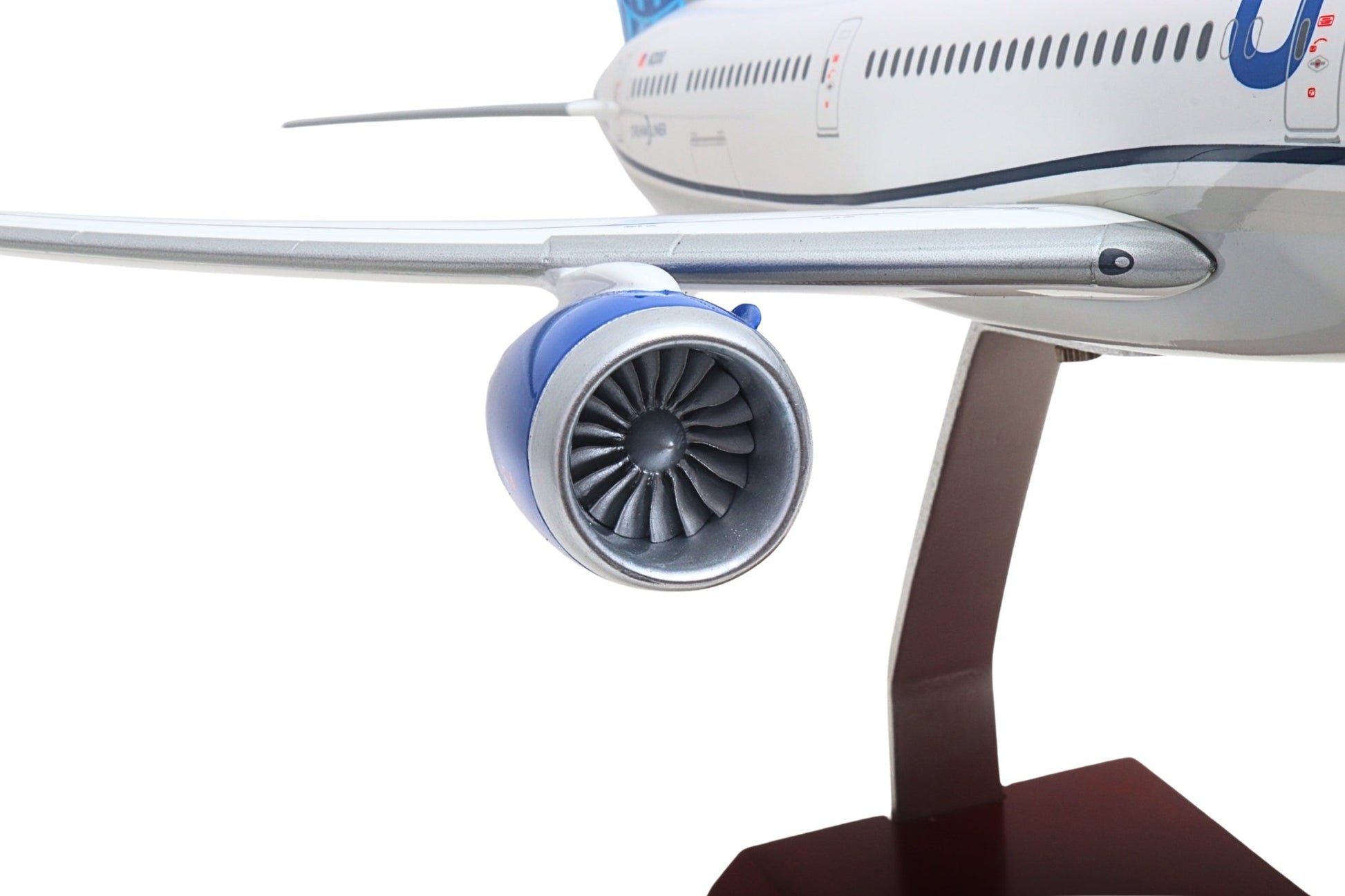 SkyMarks Elite SKG41610 1:100 United Airlines 787 - 10 N12010