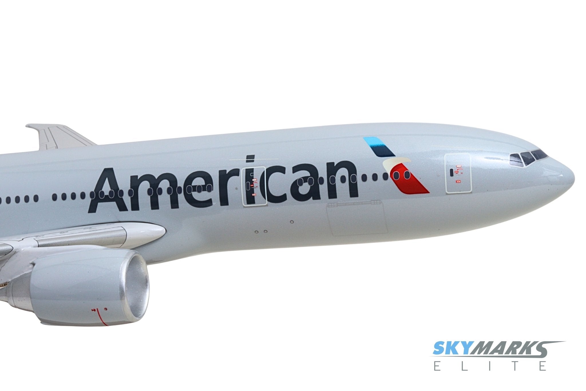SkyMarks Elite SKG47100 1:100 American Airlines 777-200 N797AN