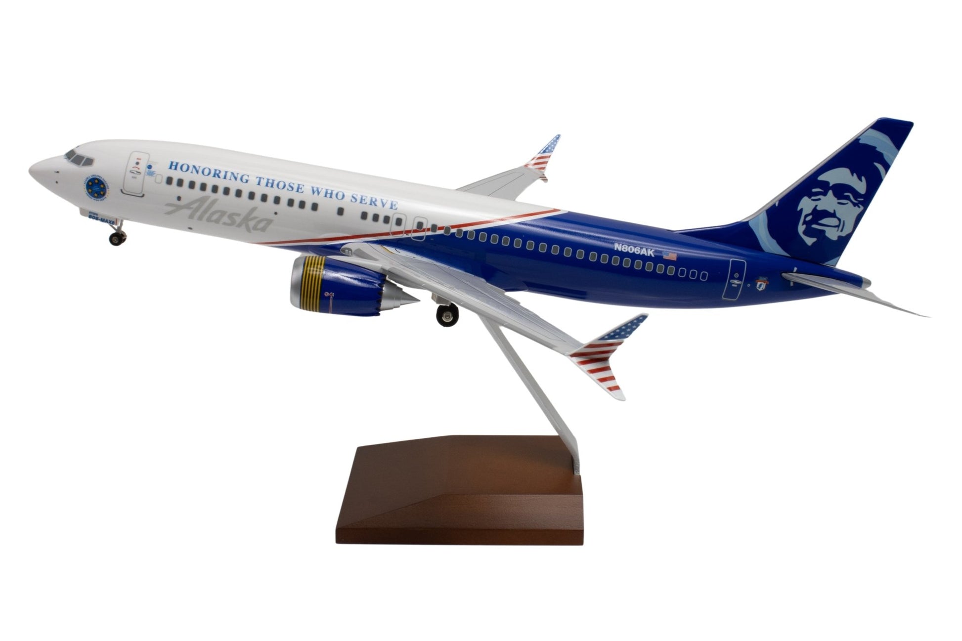 SkyMarks Elite SKR8106 1:100 Alaska 737 MAX8 N806AK "Honoring Those Who Serve"
