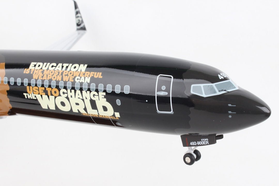 SkyMarks Elite SKR8287 1:100 Alaska 737 - 900 N492AS "Commitment"