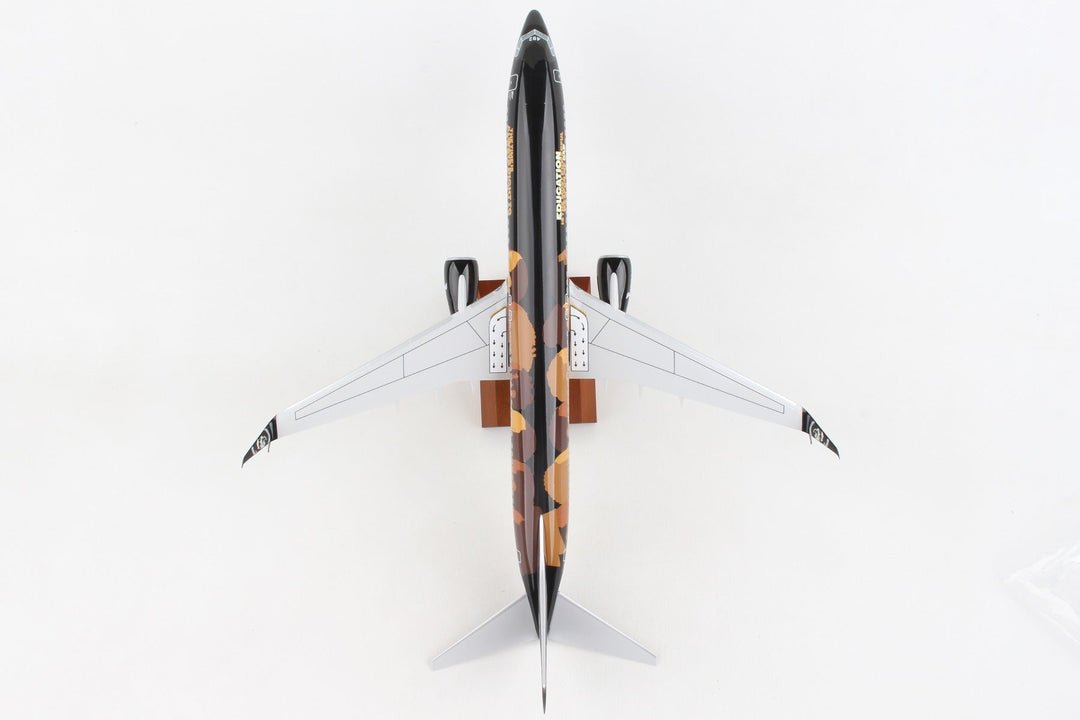 SkyMarks Elite SKR8287 1:100 Alaska 737 - 900 N492AS "Commitment"