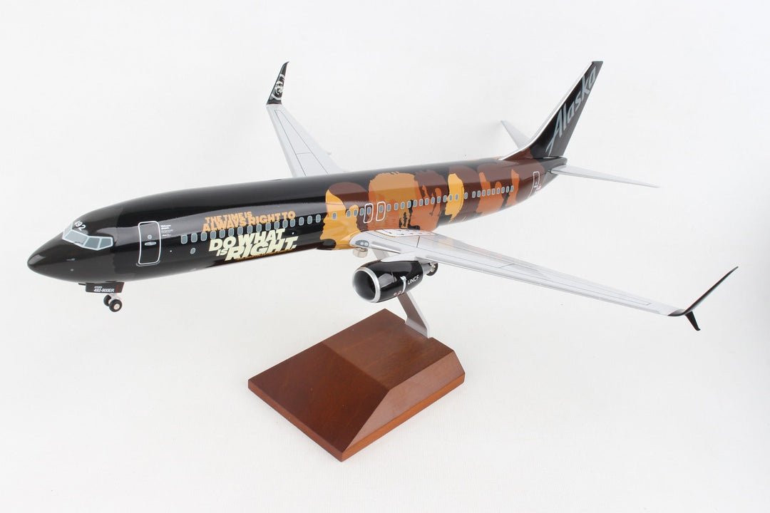 SkyMarks Elite SKR8287 1:100 Alaska 737 - 900 N492AS "Commitment"