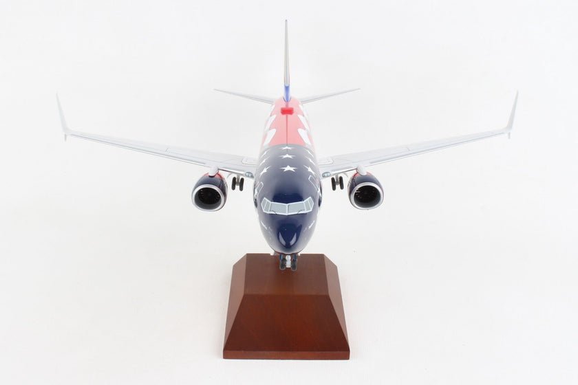 SkyMarks Elite SKR8288 1:100 Southwest Boeing 737 - 800 N500WR "Freedom One"