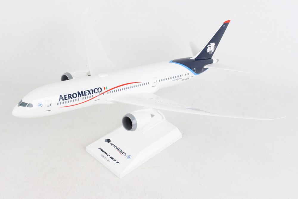 SkyMarks SKR1075 1:200 AeroMexico 787 - 9