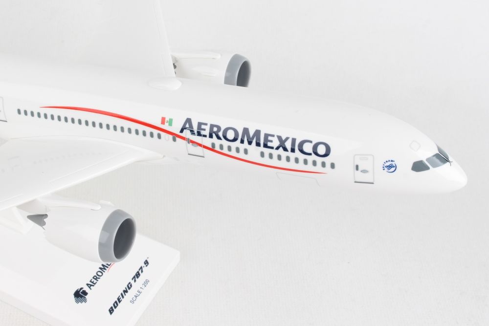 SkyMarks SKR1075 1:200 AeroMexico 787 - 9